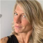 Insegnante con Laurea in Scienze della Mediazione Linguistica e Diploma Universitario di Traduttore Interprete indirizzo Interprete conseguiti presso l’Istituto Universitario Carlo Bo di Milano impartisce lezioni di tedesco, inglese, italiano ad ogni live